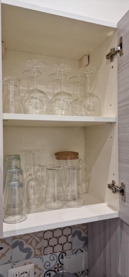 R.&t. House Apartment Rom